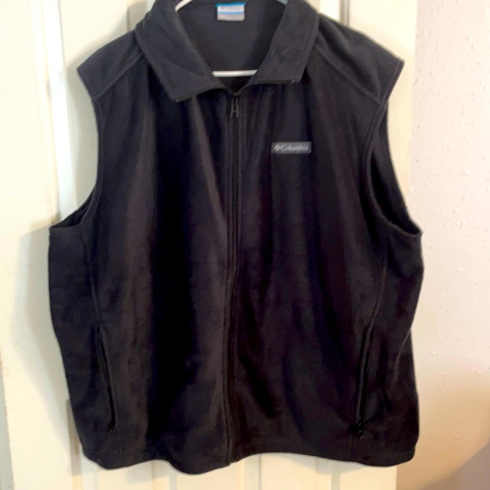 Columbia fleece vest